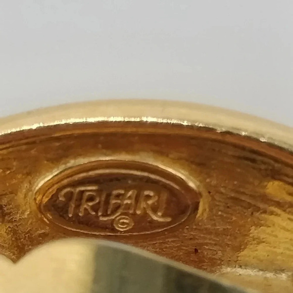 Trifari Cream Enamel and Gold Tone Diamond Shape Post Earrings - Picture 3 of 4